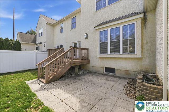 2493 Thistle Road, Lower Macungie Twp, PA 18062