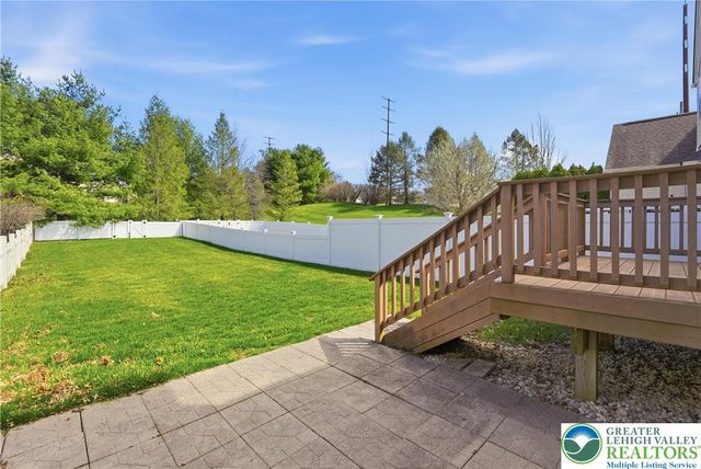 2493 Thistle Road, Lower Macungie Twp, PA 18062