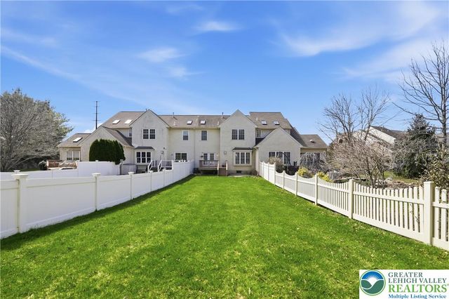 2493 Thistle Road, Lower Macungie Twp, PA 18062