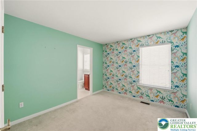 2493 Thistle Road, Lower Macungie Twp, PA 18062