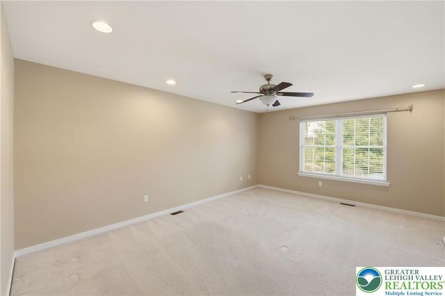 2493 Thistle Road, Lower Macungie Twp, PA 18062