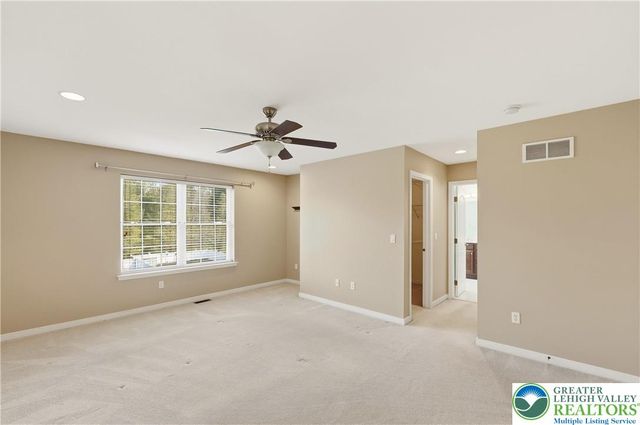 2493 Thistle Road, Lower Macungie Twp, PA 18062