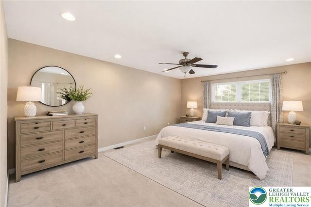 2493 Thistle Road, Lower Macungie Twp, PA 18062