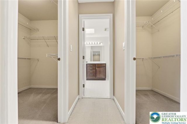 2493 Thistle Road, Lower Macungie Twp, PA 18062