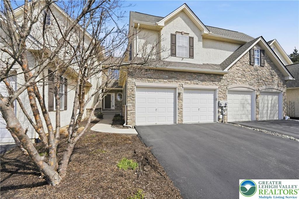 2493 Thistle Road, Lower Macungie Twp, PA 18062