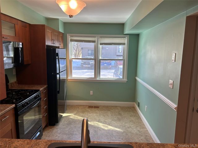 135 West Nyack Road 111, Nanuet, NY 10954