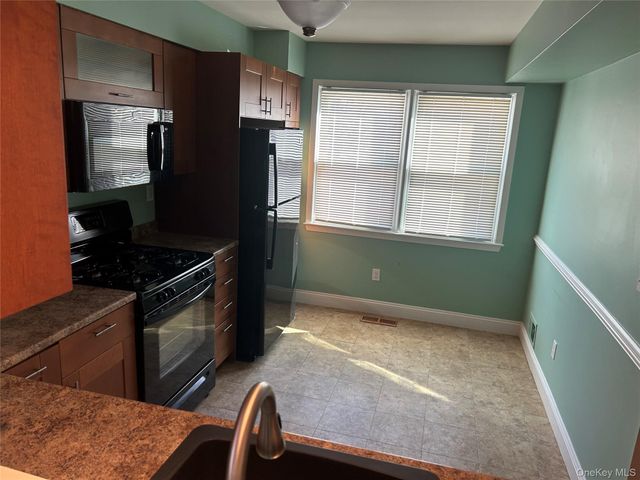 135 West Nyack Road 111, Nanuet, NY 10954