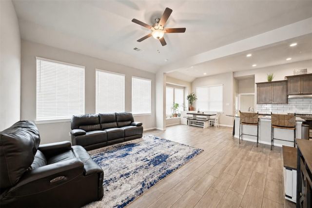 13025 Ocean Breeze Lane, La Marque, TX 77568