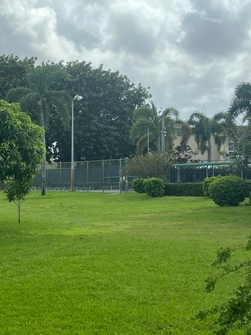 2615 NE 3rd Court 213, Boynton Beach, FL 33435