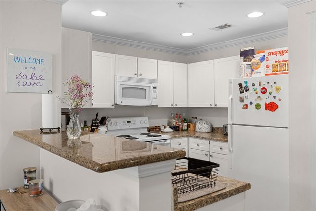 1725 Harvey Mitchell Parkway S 637, College Station, TX 77840