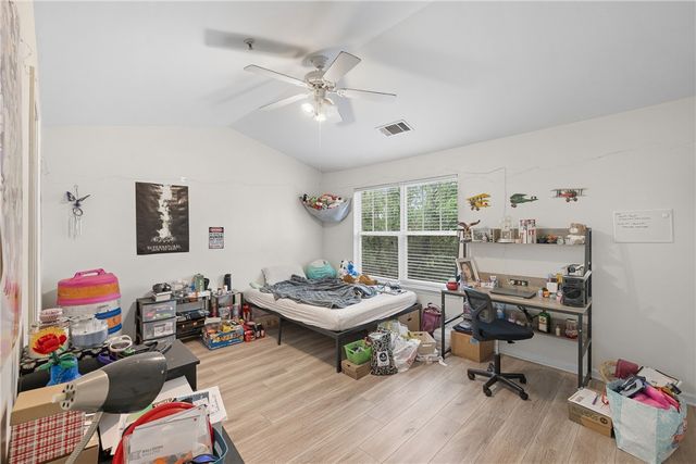 1725 Harvey Mitchell Parkway S 637, College Station, TX 77840