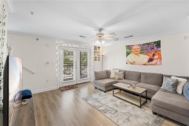 1725 Harvey Mitchell Parkway S 637, College Station, TX 77840