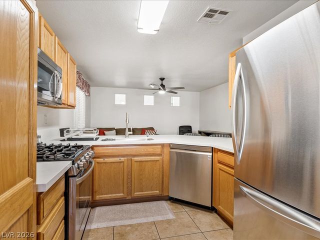 10356 Perfect Parsley Street, Las Vegas, NV 89183