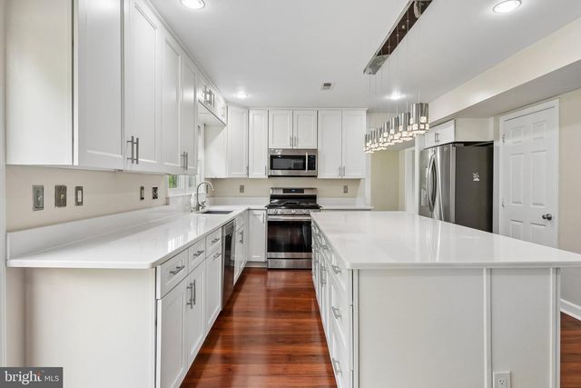 16069 OLMSTEAD LN, Woodbridge, VA 22191