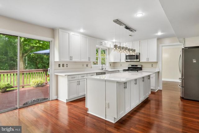 16069 OLMSTEAD LN, Woodbridge, VA 22191