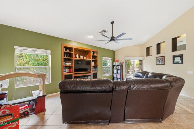 4335 E FOX Circle, Mesa, AZ 85205