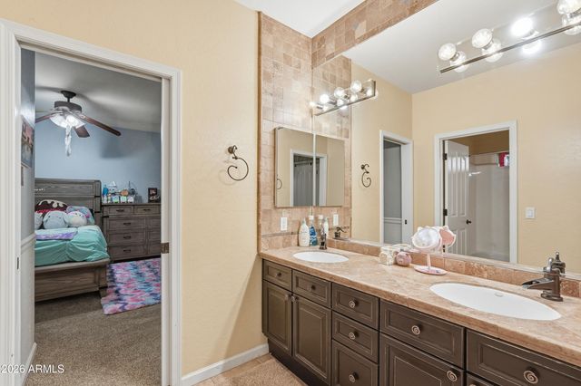 4335 E FOX Circle, Mesa, AZ 85205