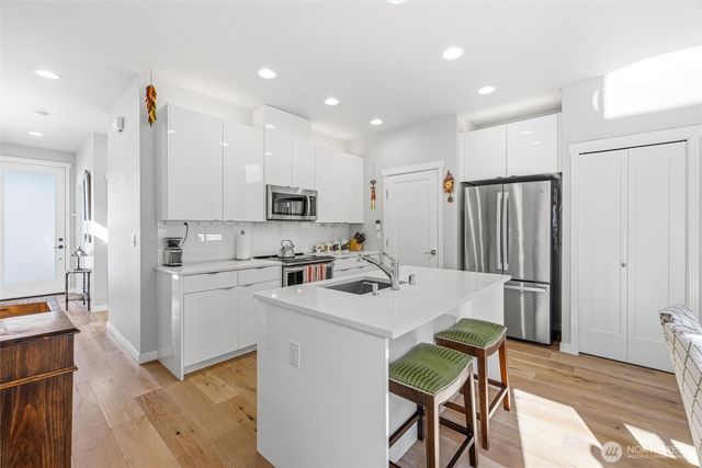 921 Sunseeker Lane, Bellingham, WA 98226