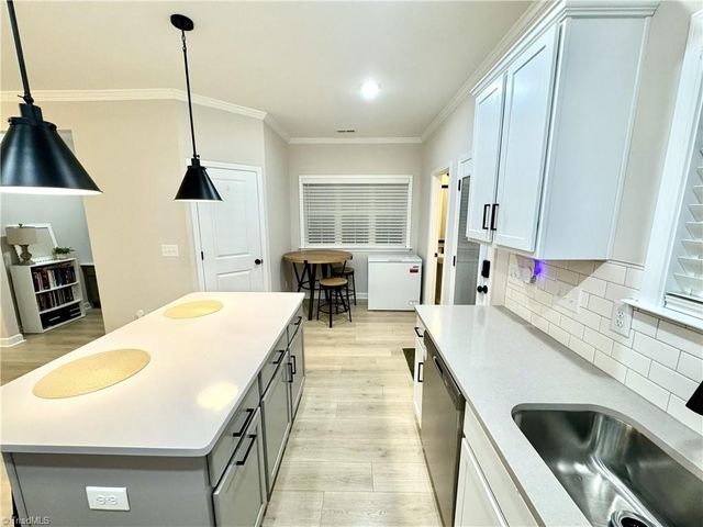 1403 Prospect Hill Street, Kernersville, NC 27284