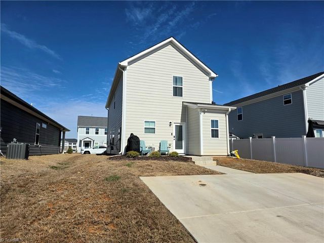 1403 Prospect Hill Street, Kernersville, NC 27284