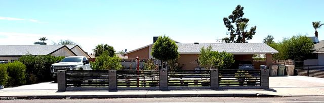 8310 N 55th Avenue, Glendale, AZ 85302