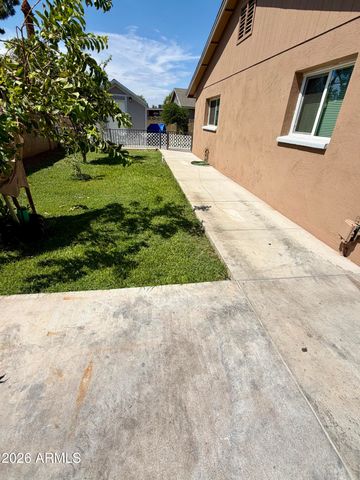 8310 N 55th Avenue, Glendale, AZ 85302