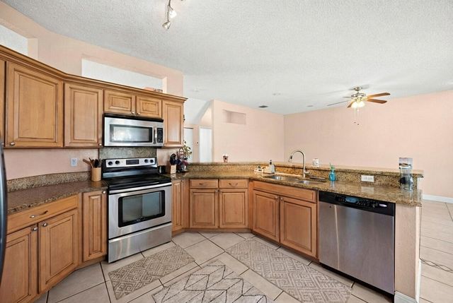 18051 Rhumba Way, Boca Raton, FL 33496