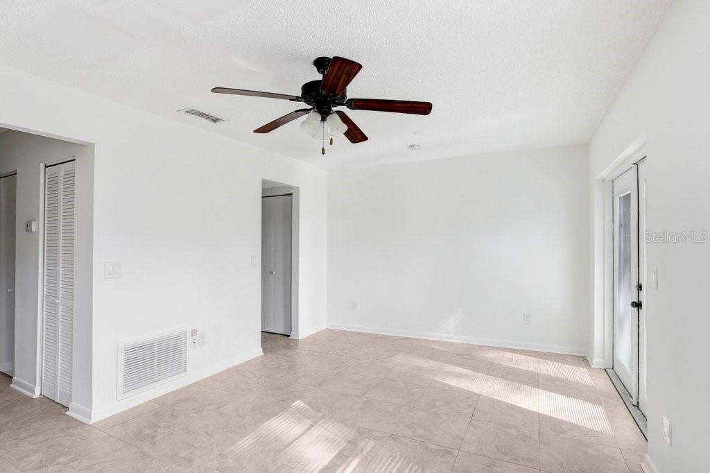 Image 16 of property listing at 5129 NORTHDALE BOULEVARD, Tampa, FL 33624