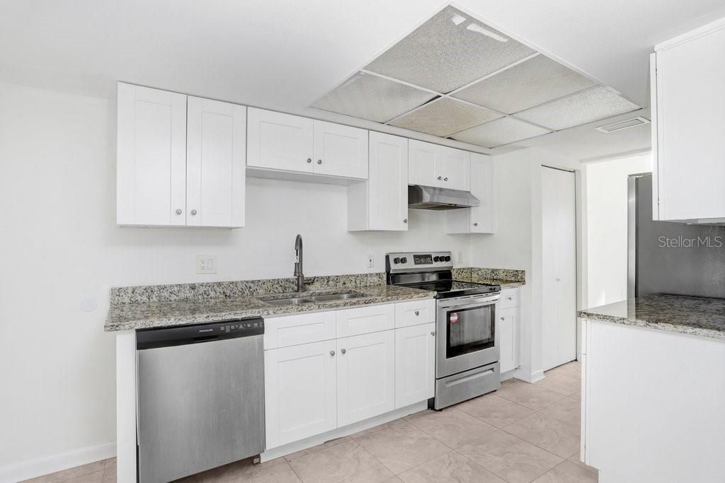 Image 20 of property listing at 5129 NORTHDALE BOULEVARD, Tampa, FL 33624