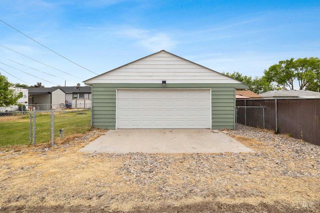 414 Bracken St N, Twin Falls, ID 83301