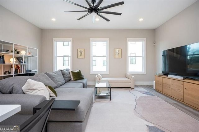 2003 Mahogony Lane NW, Atlanta, GA 30318