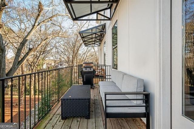 2003 Mahogony Lane NW, Atlanta, GA 30318