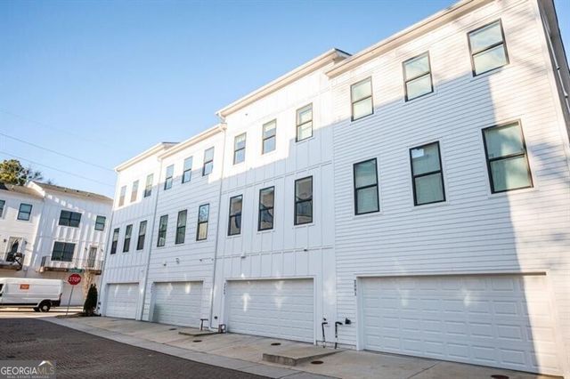 2003 Mahogony Lane NW, Atlanta, GA 30318