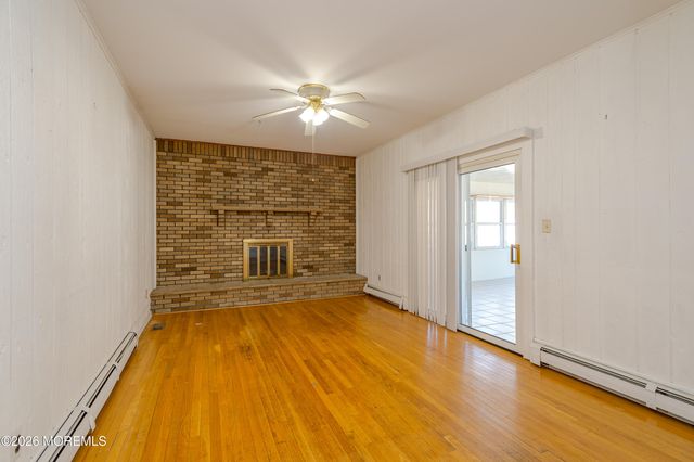 878 Green Valley Road, Jackson, NJ 08527