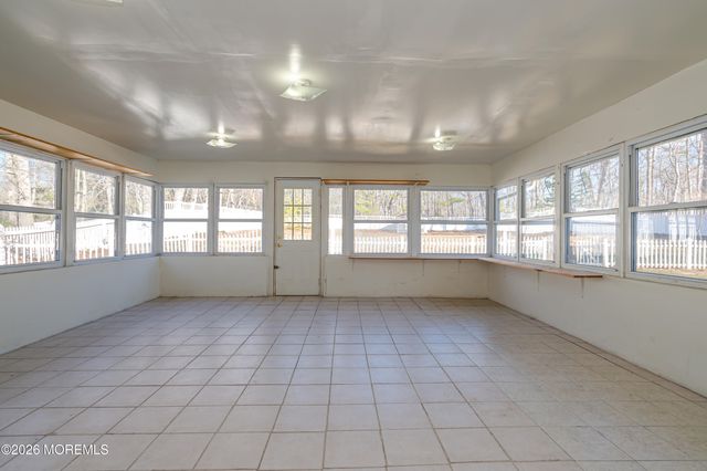 878 Green Valley Road, Jackson, NJ 08527
