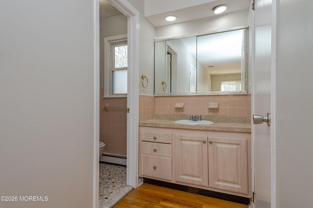 878 Green Valley Road, Jackson, NJ 08527