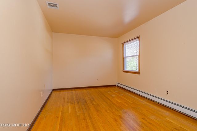 878 Green Valley Road, Jackson, NJ 08527
