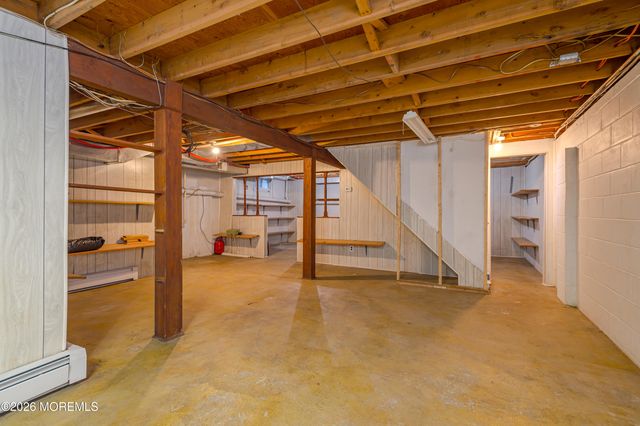 878 Green Valley Road, Jackson, NJ 08527