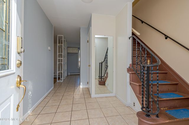 878 Green Valley Road, Jackson, NJ 08527