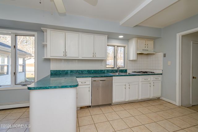 878 Green Valley Road, Jackson, NJ 08527