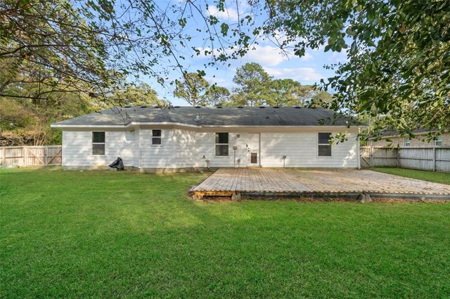 15677 Corinthian Way, Willis, TX 77318