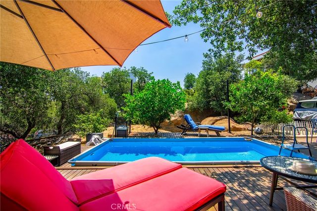 8500 Val Verde Drive, West Hills, CA 91304