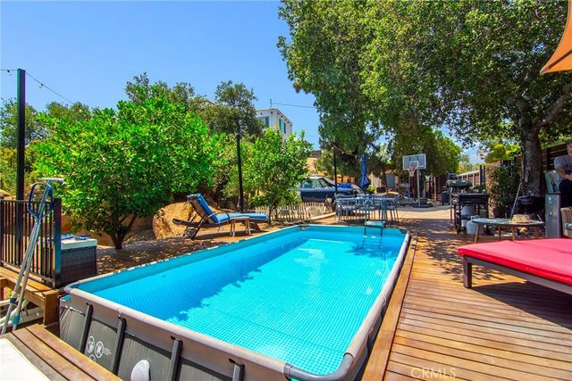 8500 Val Verde Drive, West Hills, CA 91304