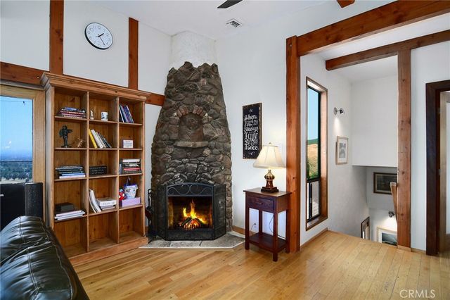 8500 Val Verde Drive, West Hills, CA 91304