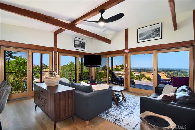 8500 Val Verde Drive, West Hills, CA 91304