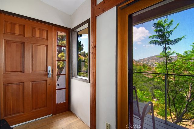 8500 Val Verde Drive, West Hills, CA 91304