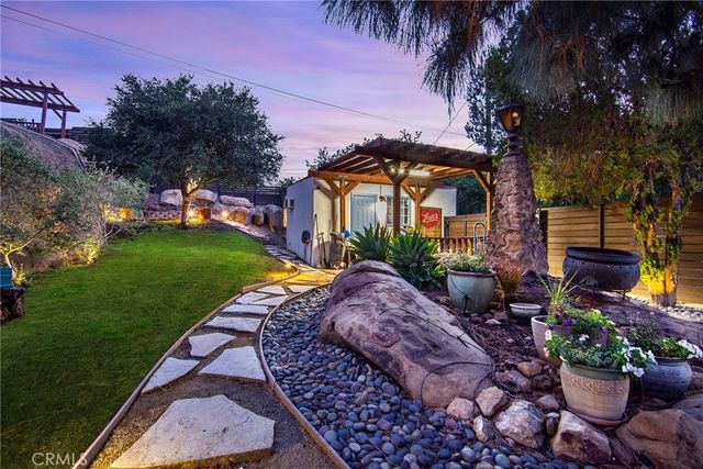 8500 Val Verde Drive, West Hills, CA 91304