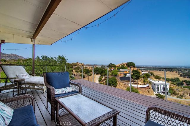 8500 Val Verde Drive, West Hills, CA 91304