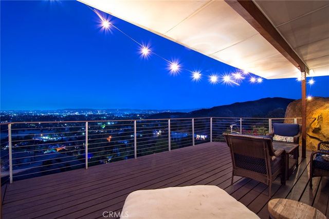 8500 Val Verde Drive, West Hills, CA 91304