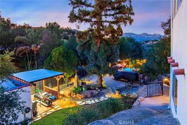 8500 Val Verde Drive, West Hills, CA 91304